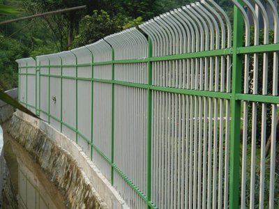 鋅鋼<a href='http://www.marinehouseusa.com' target='_blank'><u>護(hù)欄</u></a>
