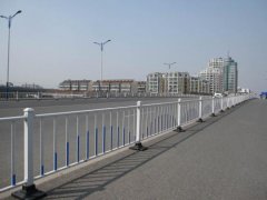 公路防護欄的重要性分析