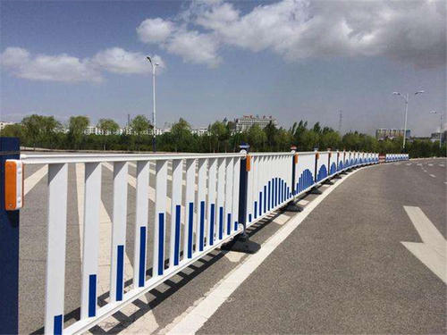 <a href='http://www.marinehouseusa.com' target='_blank'><u>道路<a href='http://www.marinehouseusa.com' target='_blank'><u>護(hù)欄</u></a></u></a>